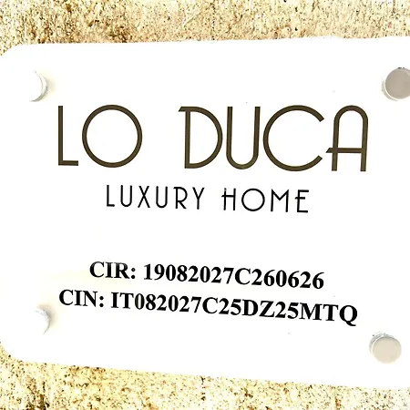 Lo Duca Luxury צ'פאלו
