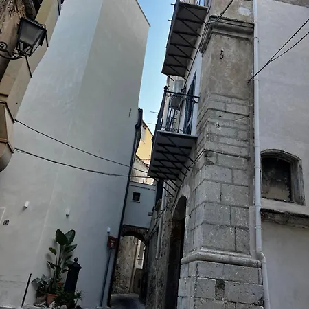 Lo Duca Luxury דירה צ'פאלו